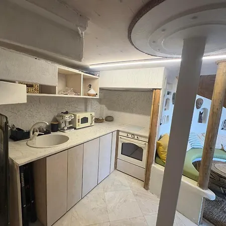 Flores Gardan Art * تشيرنوموريتس