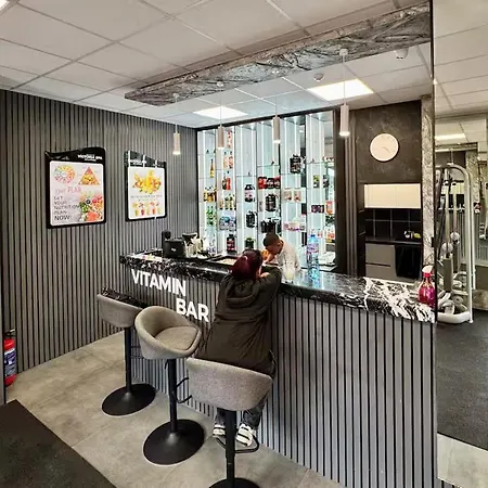 Daire Flores Gardan Art