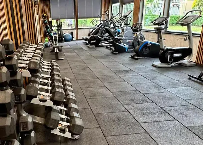 Flores Gardan Art Διαμέρισμα Τσερνομόρετς