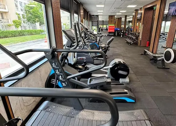 Flores Gardan Art Τσερνομόρετς