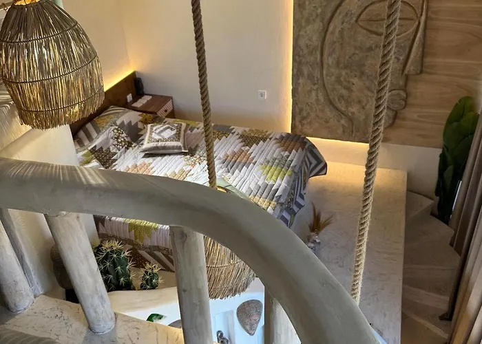 Διαμέρισμα Flores Gardan Art *