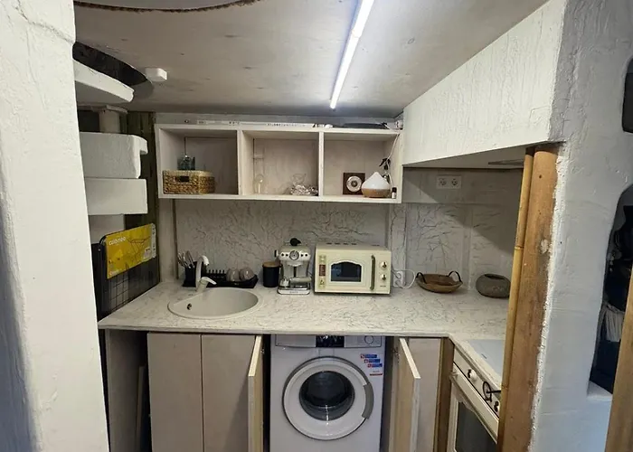 Flores Gardan Art Διαμέρισμα Τσερνομόρετς