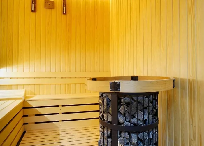 Flores Gardan Art Τσερνομόρετς