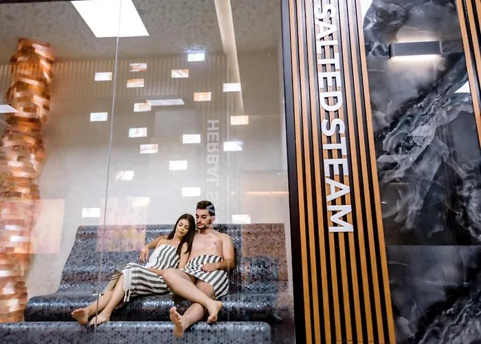 Flores Gardan Art Τσερνομόρετς