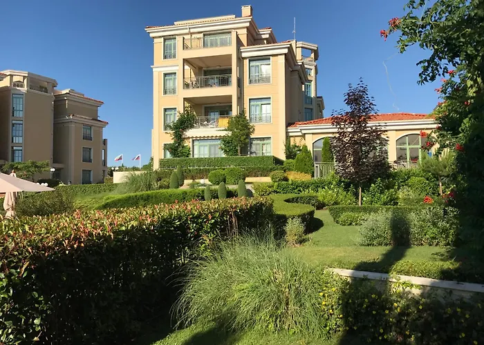 Διαμέρισμα Flores Gardan Art